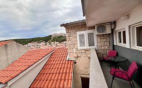 Apartments Tudor Nikola